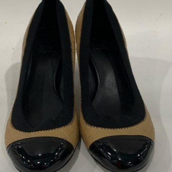 TORY BURCH BROWN/BLK 2.5" HEELS - Picture 4 of 7